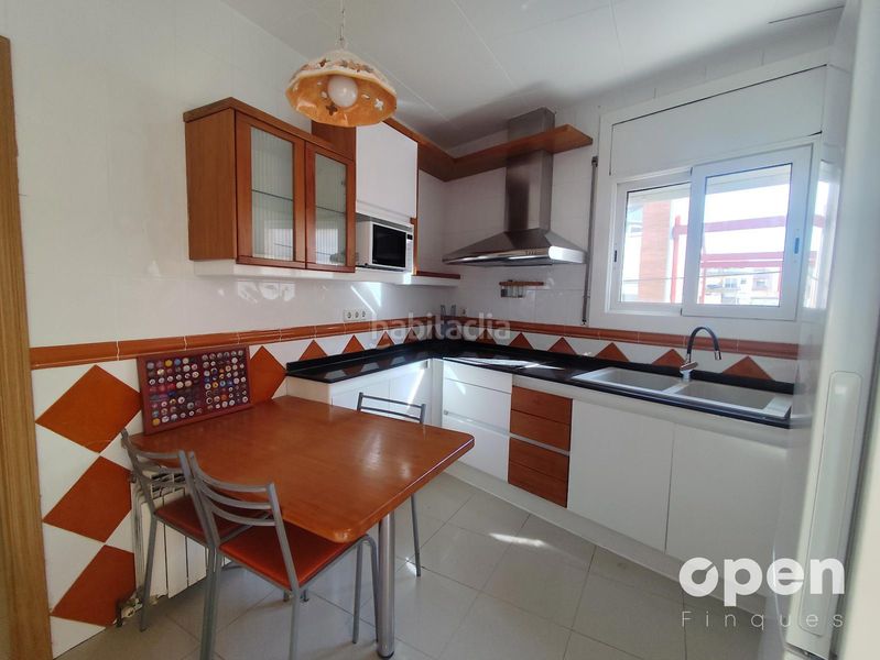 Foto 8f8dce87-0ddd-4e48-8ab3-5c1d78431c59. Chalet calle de josep trueta en Ca n'Aurell Terrassa