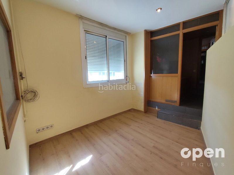 Foto af40ec08-0f3e-481b-ae5f-a3240d1f618d. Chalet calle de josep trueta en Ca n'Aurell Terrassa