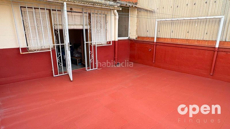 Foto f20a66cb-7bb9-46e2-a0cc-4d7b1f167e01. Xalet amb calefacció aparcament a Les Arenes - La Grípia - Can Montllor Terrassa