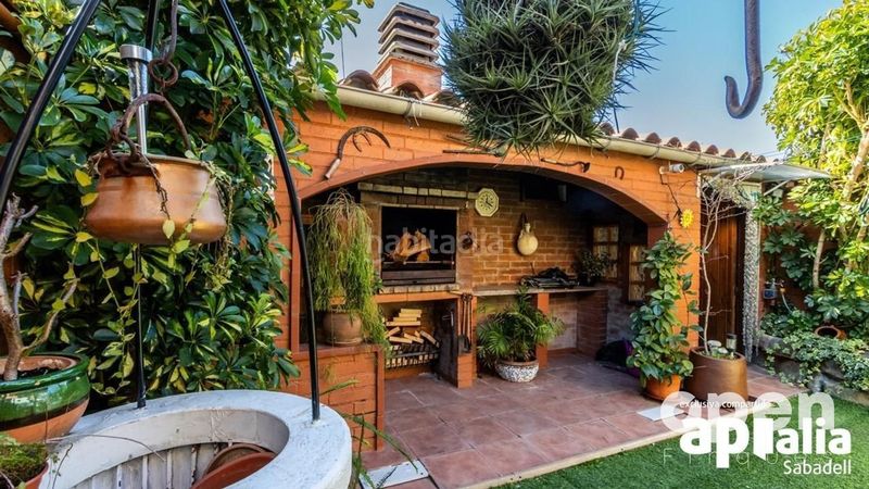 Foto 3d7cea14-adea-457a-9b1b-f03273936e28. Casa adossada amb aparcament piscina a Les Arenes - La Grípia - Can Montllor Terrassa