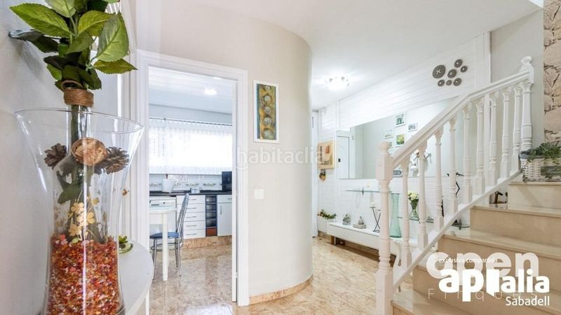 Foto 5dbb35cf-474d-457f-a5c5-07a4d8441706. Casa adossada amb aparcament piscina a Les Arenes - La Grípia - Can Montllor Terrassa