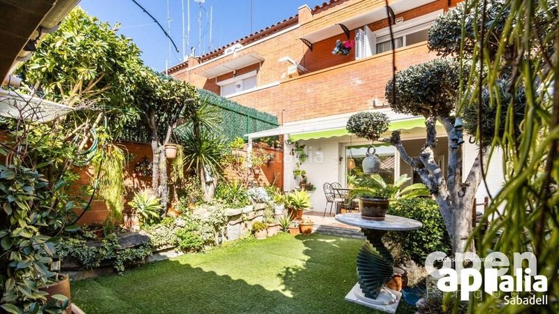 Foto bdfbd4f8-f442-4e82-b96e-516798456cca. Casa adossada amb aparcament piscina a Les Arenes - La Grípia - Can Montllor Terrassa