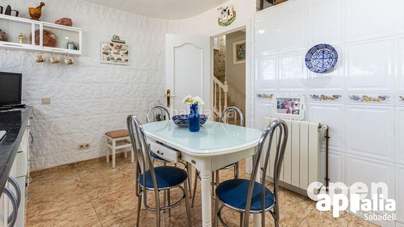 Foto ee358272-6385-4bff-8125-913a6a59cc4c. Casa adossada amb aparcament piscina a Les Arenes - La Grípia - Can Montllor Terrassa