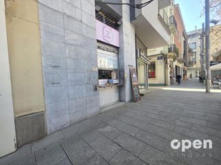 Transfer Business premise in Vella 14. Plaça vella