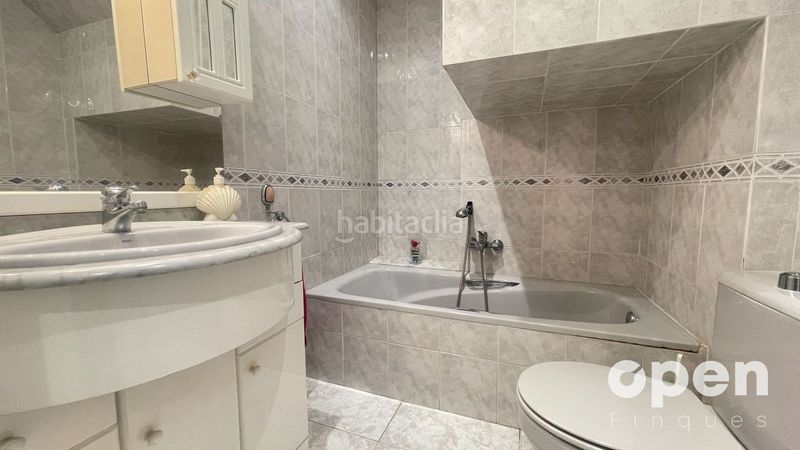 Foto 263cc6c2-f5b3-4e3e-91f8-27d1946da4ca. Xalet amb calefacció aparcament piscina a Castellnou-Can Mir-Can Solà Rubí