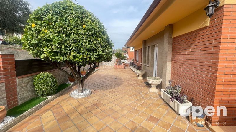 Foto 2dd2d393-3d91-40f3-8b7a-c9878d3ce147. Xalet amb calefacció aparcament piscina a Castellnou-Can Mir-Can Solà Rubí