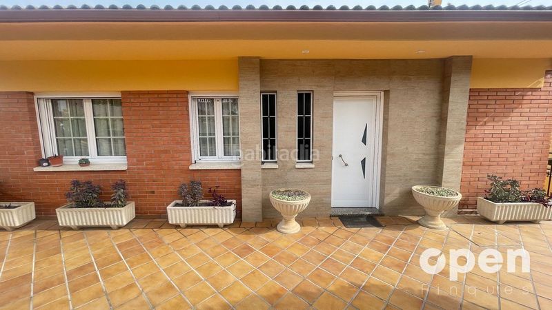 Foto 33fa0974-a428-409d-9105-2e56fefa63d2. Xalet amb calefacció aparcament piscina a Castellnou-Can Mir-Can Solà Rubí