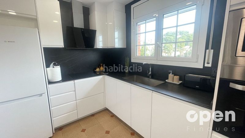 Foto 61bfc879-bb0a-42ef-a2c8-1f786f1ed35f. Xalet amb calefacció aparcament piscina a Castellnou-Can Mir-Can Solà Rubí