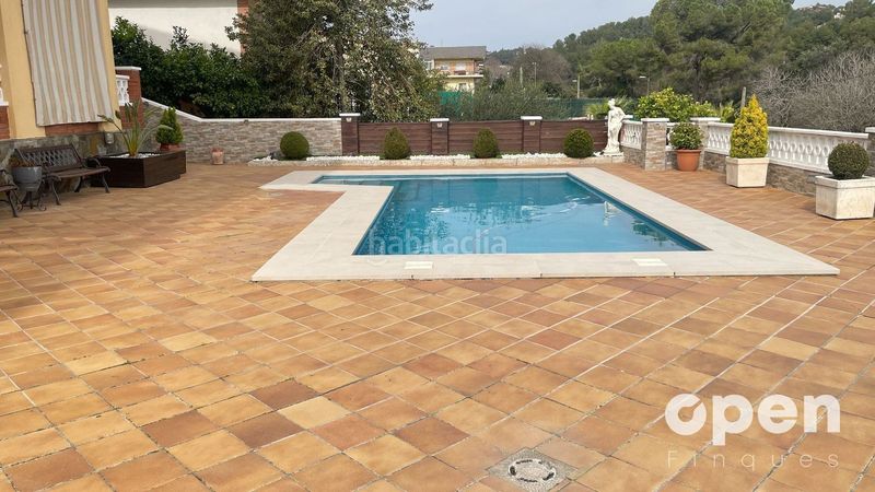 Foto 7f47ea9b-9b27-44b4-b292-c4cbb607fe89. Xalet amb calefacció aparcament piscina a Castellnou-Can Mir-Can Solà Rubí