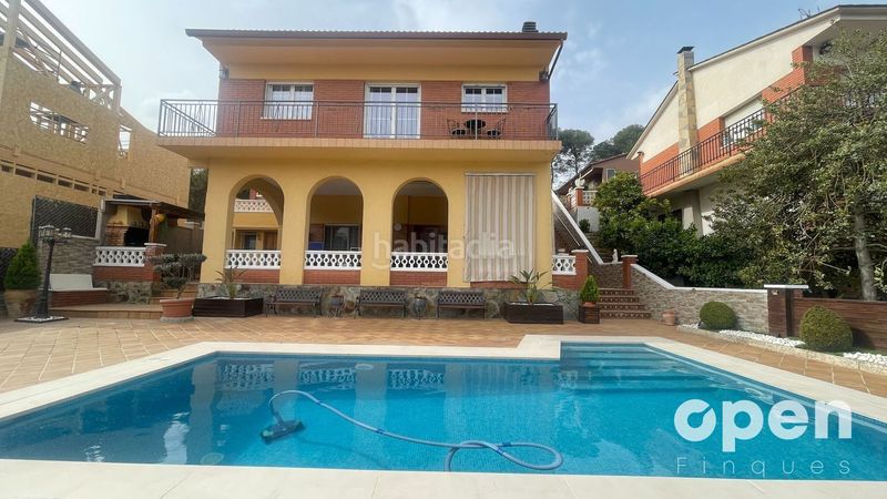 Foto 9a1cf8a2-5628-4374-b2c7-95a660b55b0d. Xalet amb calefacció aparcament piscina a Castellnou-Can Mir-Can Solà Rubí