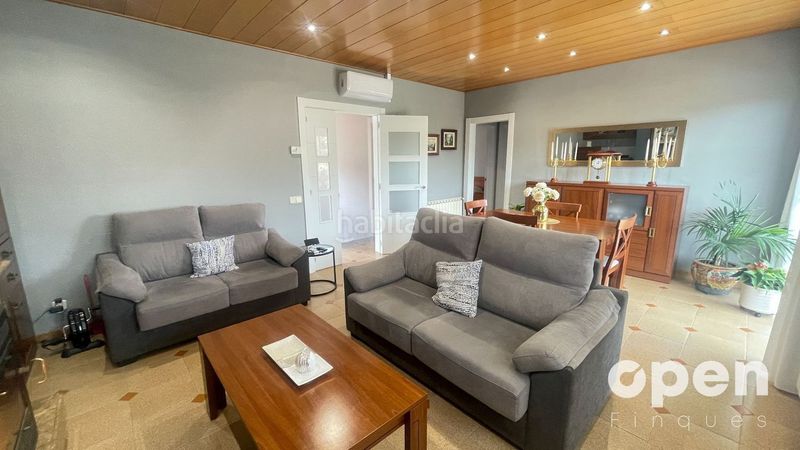 Foto b0e331ad-3877-4588-b36a-7e3a9880a06a. Xalet amb calefacció aparcament piscina a Castellnou-Can Mir-Can Solà Rubí