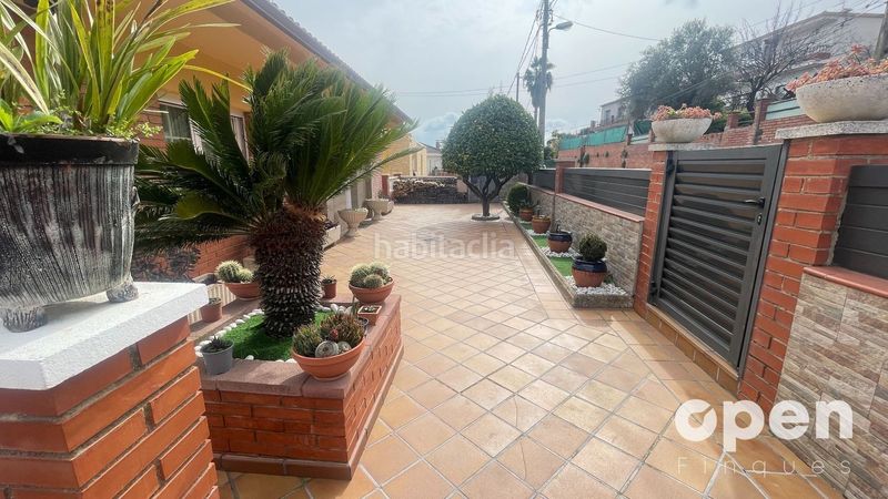 Foto ceee278a-8a27-431f-a8b9-031b6b65b185. Xalet amb calefacció aparcament piscina a Castellnou-Can Mir-Can Solà Rubí