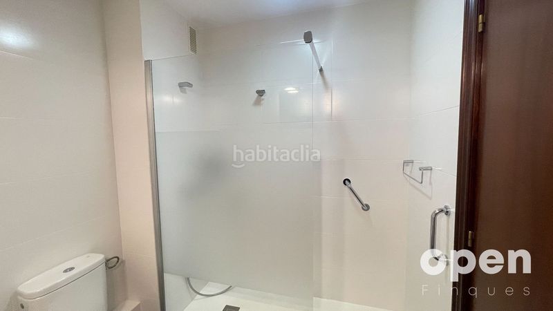 Foto f971aab1-f5c1-42c2-bad7-144b1efd6e5b. Pis amb calefacció a Can Boada Terrassa