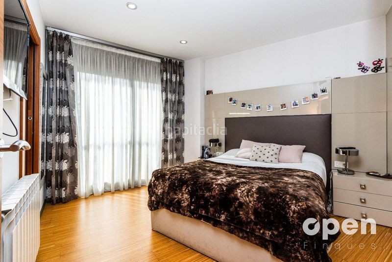 Foto bf25e8be-31f8-490d-bd5e-7c0f942901e5. Pis amb calefacció aparcament a Barri del Centre Terrassa