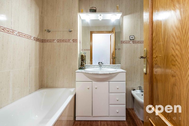 Foto 672b829d-5406-495d-9722-348a2905da92. Pis amb calefacció a Zona Esportiva Terrassa