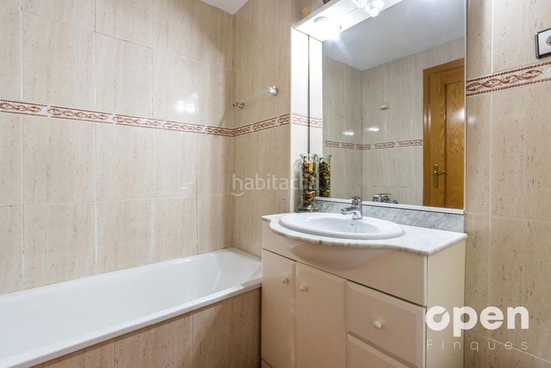 Foto d2d402d8-b8d5-4e6a-96ad-e51634c0b3a9. Pis amb calefacció a Zona Esportiva Terrassa