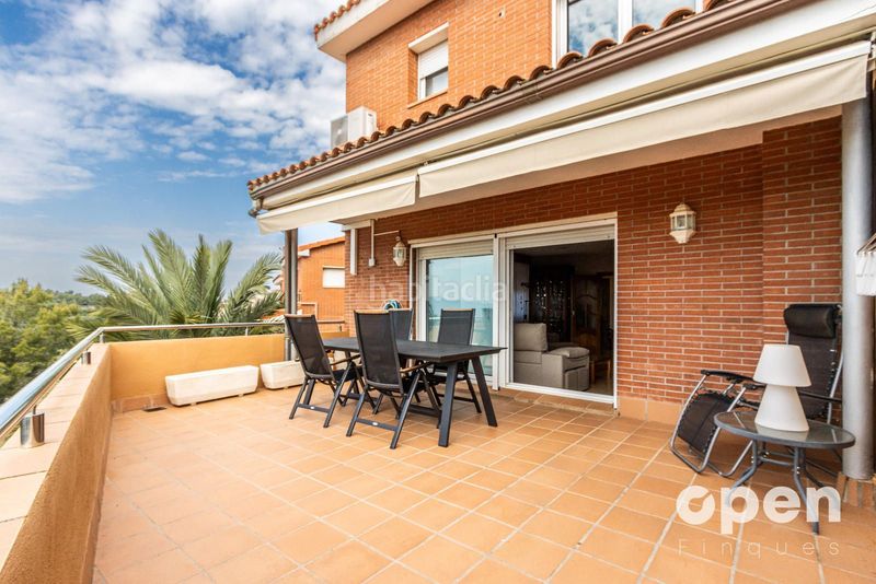 Foto 9e7e9ce2-7363-4320-b541-67b574356bb5. Xalet amb calefacció aparcament piscina a Ullastrell