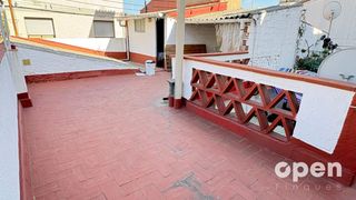Haus  Ample. Calle ample