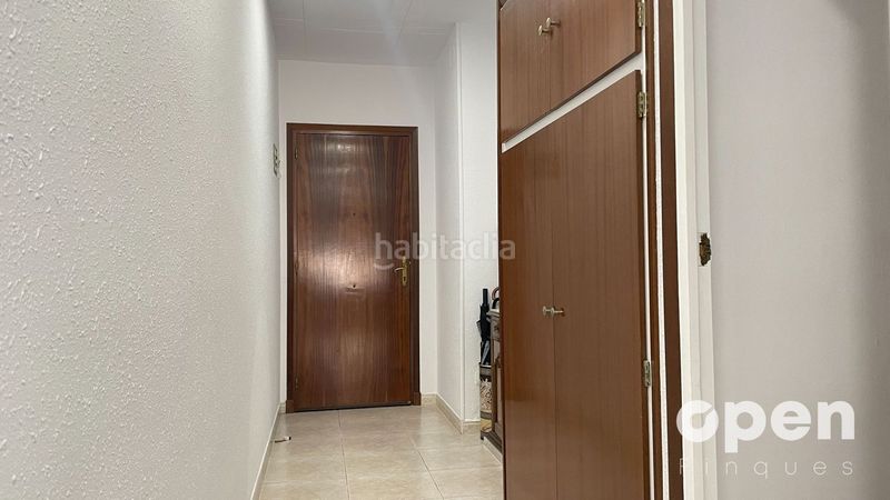 Foto 09e84353-25e9-4f88-8452-d0f60aebb146. Casa amb calefacció aparcament a Zona Esportiva Terrassa