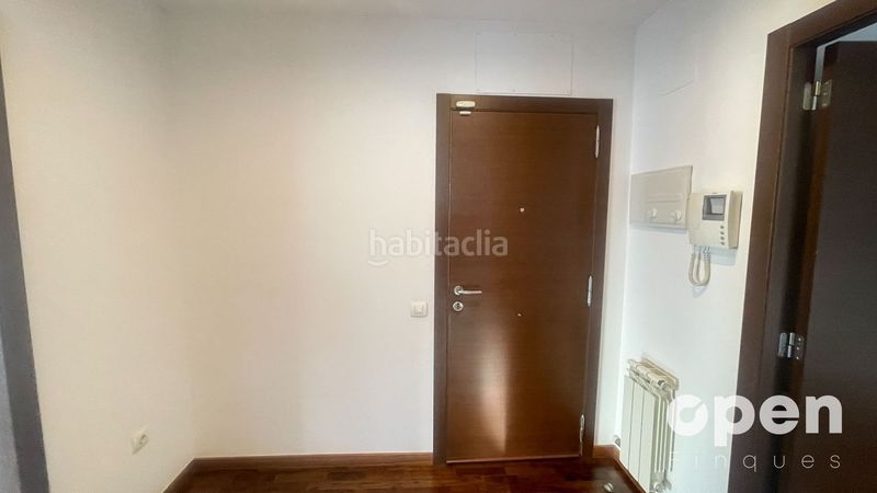 Foto 4e29c279-b121-4f9d-b03d-55b4feaf2102. Pis amb calefacció aparcament a Sant Pere Nord Terrassa