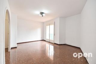 Etagenwohnung  Roca i roca. Calle de roca i roca