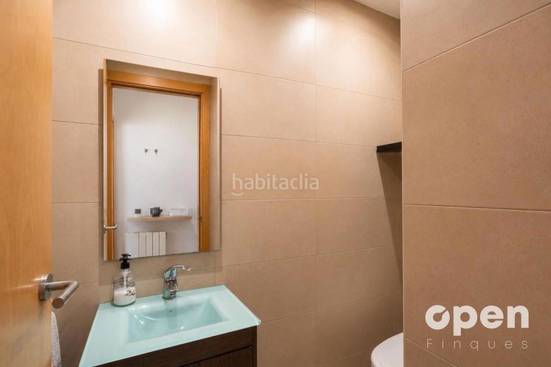 Foto c269a735-960d-410a-8b87-daa17ab6df40. Dúplex amb calefacció piscina a Plaça Catalunya - Escola Industrial Terrassa