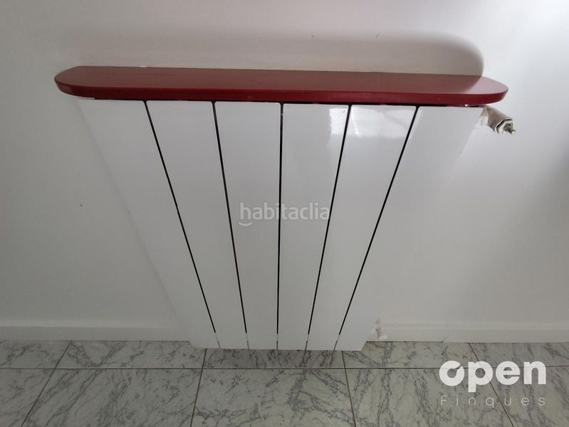 Foto 1373d707-ba81-40dc-8d03-0d6cd8105f4c. Casa amb calefacció aparcament a Sant Pere Nord Terrassa