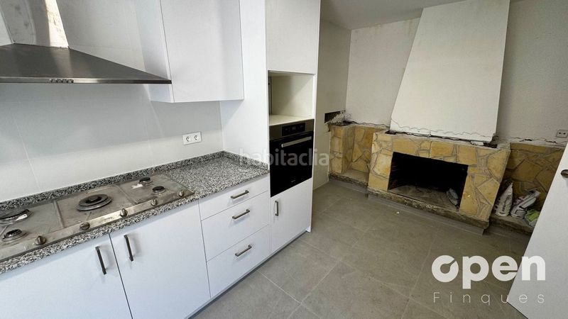 Foto 34dc4d19-9d47-4c5e-ada0-1b23de453401. Casa amb calefacció aparcament a Can Palet Terrassa