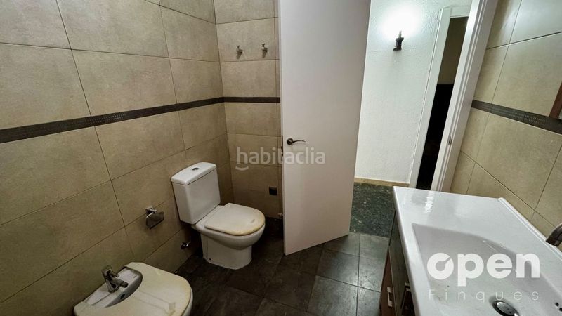 Foto 8ae0c66e-6185-4c7a-a038-30e2e3ec5501. Casa amb calefacció aparcament a Can Palet Terrassa