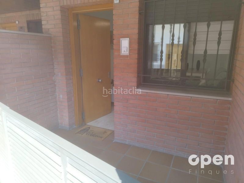 Foto e8d0f265-47a0-4cdc-8d3a-6d22fa0d1e95. Pis amb calefacció aparcament a Ca n´Oriol Rubí