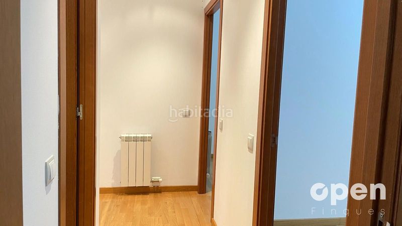 Foto eee8c9ba-8f3c-43b3-92ce-9a5f054bc4b8. Pis amb calefacció aparcament a San Pere Terrassa