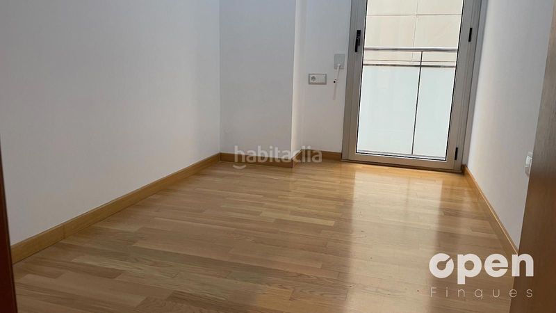 Foto fac8db94-d273-4f95-ad48-c2235dfaa291. Pis amb calefacció aparcament a San Pere Terrassa