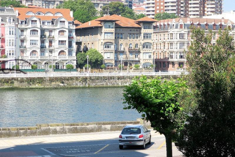 Foto e82ed25d-eeae-4609-9a8e-8a9bffedb1cf. Etagenwohnung mit heizung parking in Las Arenas Getxo