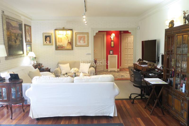 Foto 47b65ffe-64e1-43b5-8b6d-7a4d2c1585c5. Flat with heating parking in Las Arenas Getxo