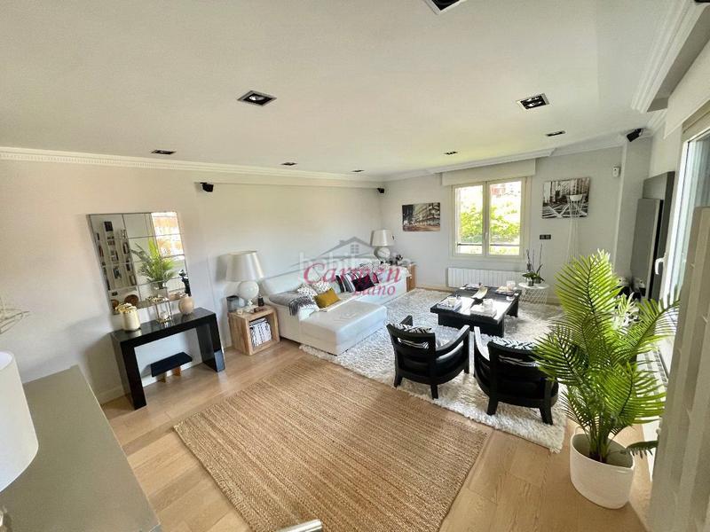 Foto 90e2dfc4-b836-4e40-b73d-bd88868c18c4. Duplex avec chauffage parking piscine dans Neguri Getxo