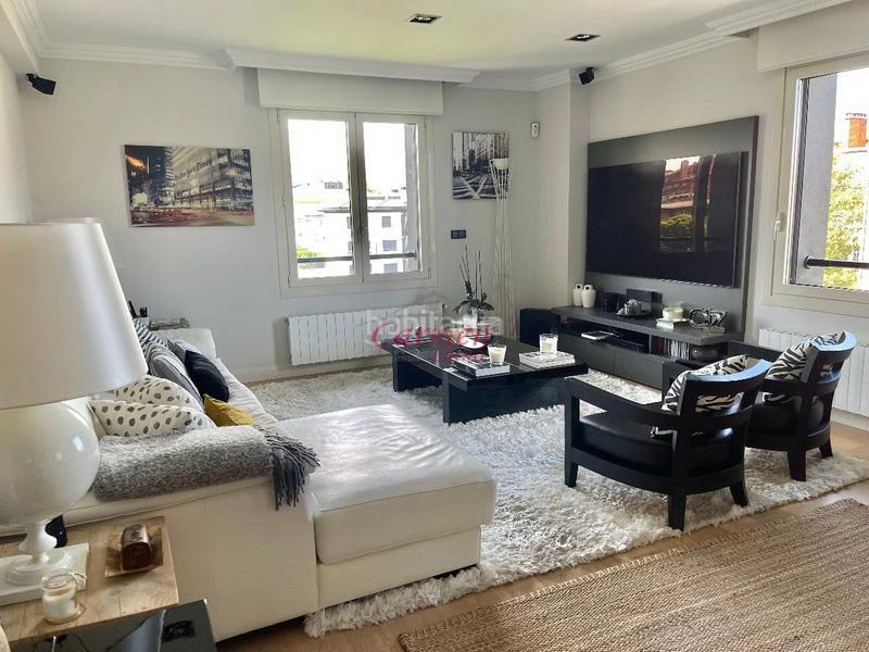 Foto b7aebd4d-02db-4396-8f48-a92435c35890. Duplex avec chauffage parking piscine dans Neguri Getxo