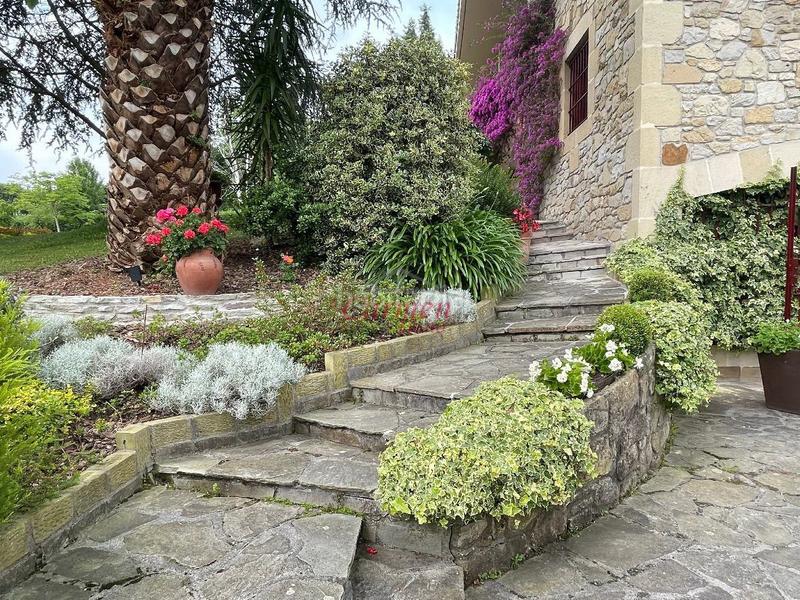 Foto 11c93681-a5f2-4686-be50-bd65f1993f28. Maison avec chauffage parking dans Loiu