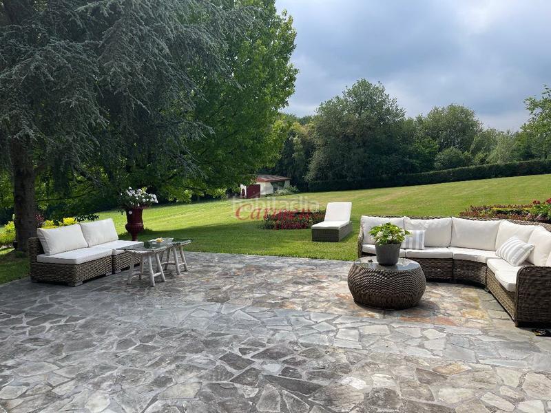 Foto 2d7a57ab-c336-4d56-aa43-062b9647596b. Maison avec chauffage parking dans Loiu