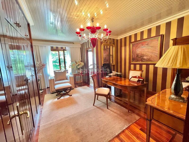 Foto a40a0ff5-5693-47c4-9332-fc916af6bc69. Maison avec chauffage parking dans Loiu