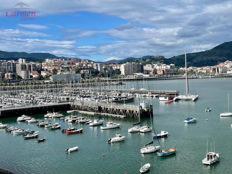 Foto ab286844-dda7-41be-8d46-42f615f19d83. Duplex con riscaldamento parcheggio in Las Arenas Getxo
