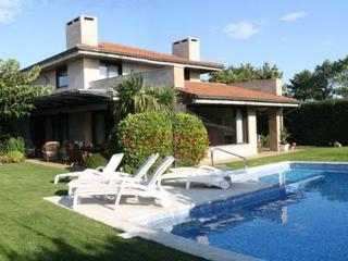 Chalet in Santa María de Getxo