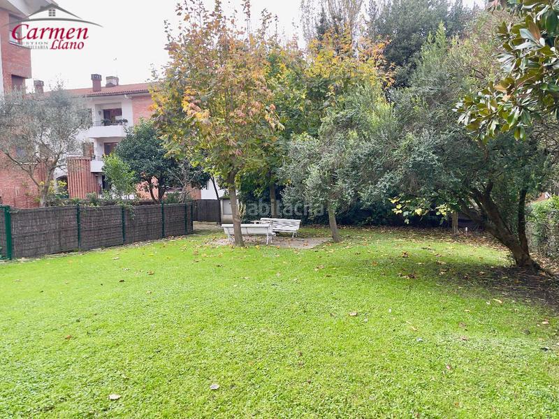 Foto f6ce1229-be28-4aaf-b123-6d4049e4bc2f. Pis amb calefacció aparcament a Neguri Getxo