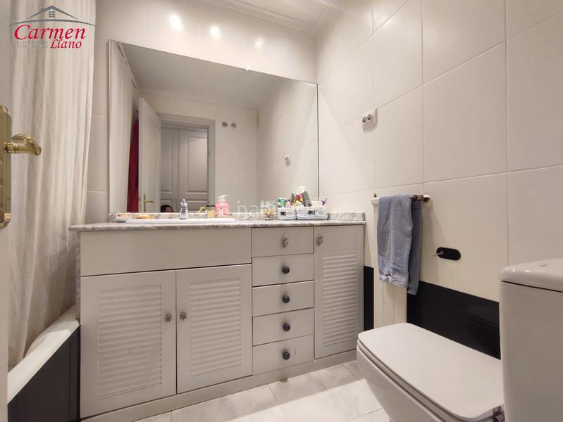 Foto 7bfbc9f2-84bc-48e9-85f8-78840d45a8a1. Pis amb calefacció aparcament a Artatza-Pinueta-Pinosolo Leioa