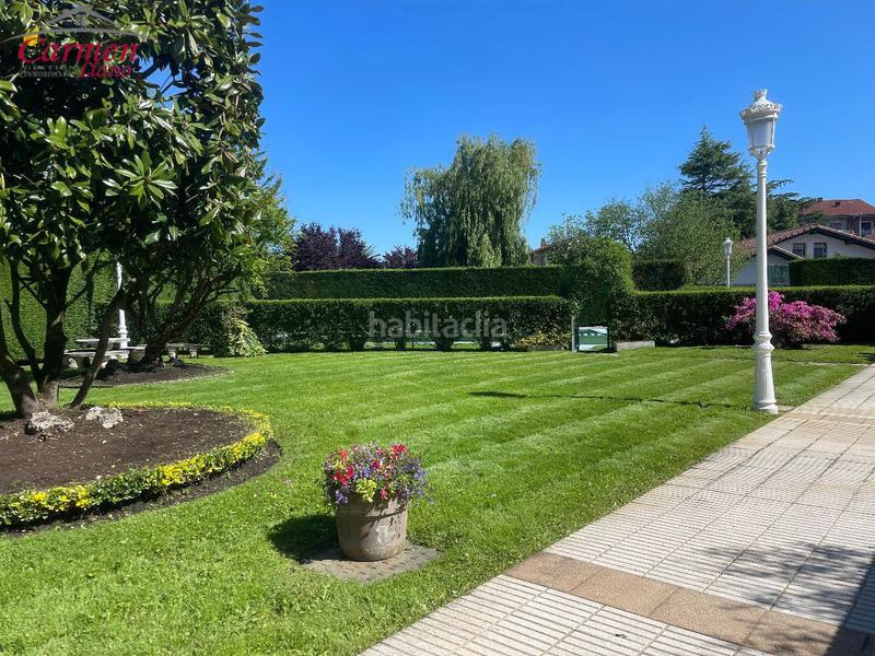 Foto 538a20d2-695c-41dd-abf2-29e1388e28fe. Casa adossada amb calefacció aparcament piscina a Leioa