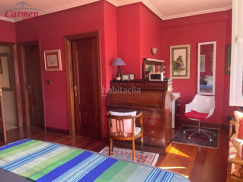 Foto 8590979d-cabc-4812-82d2-94a31ffb07ab. Casa adossada amb calefacció aparcament piscina a Leioa