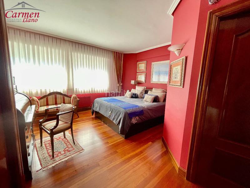 Foto aa672ed1-d8a2-42e0-816b-05c11340c452. Casa adossada amb calefacció aparcament piscina a Leioa