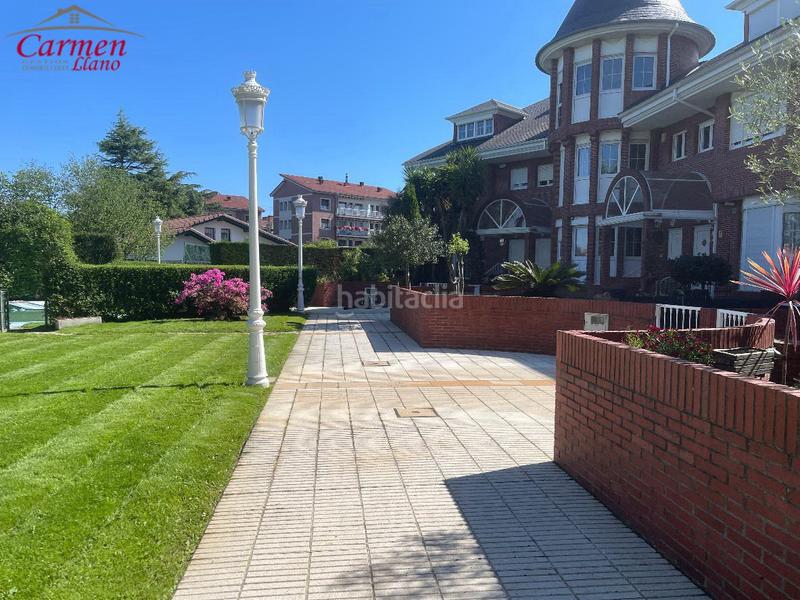 Foto dee28357-594e-4640-890c-ff37e3fbf3b9. Casa adossada amb calefacció aparcament piscina a Leioa