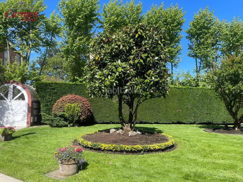 Foto e769cff8-1d3f-49ef-a9eb-64e5493aeb6a. Casa adossada amb calefacció aparcament piscina a Leioa