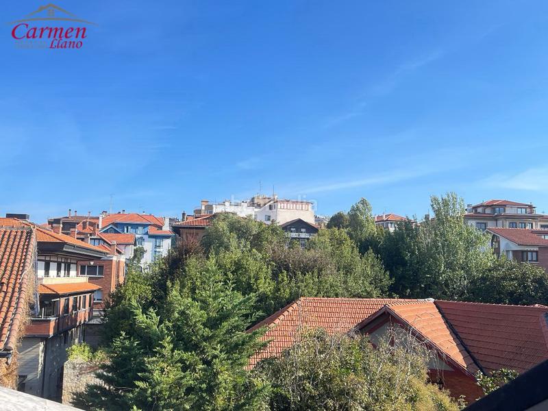 Foto 01851b18-59b4-4a83-b13a-716e6449758e. Àtic amb xemeneia calefacció aparcament a Neguri Getxo