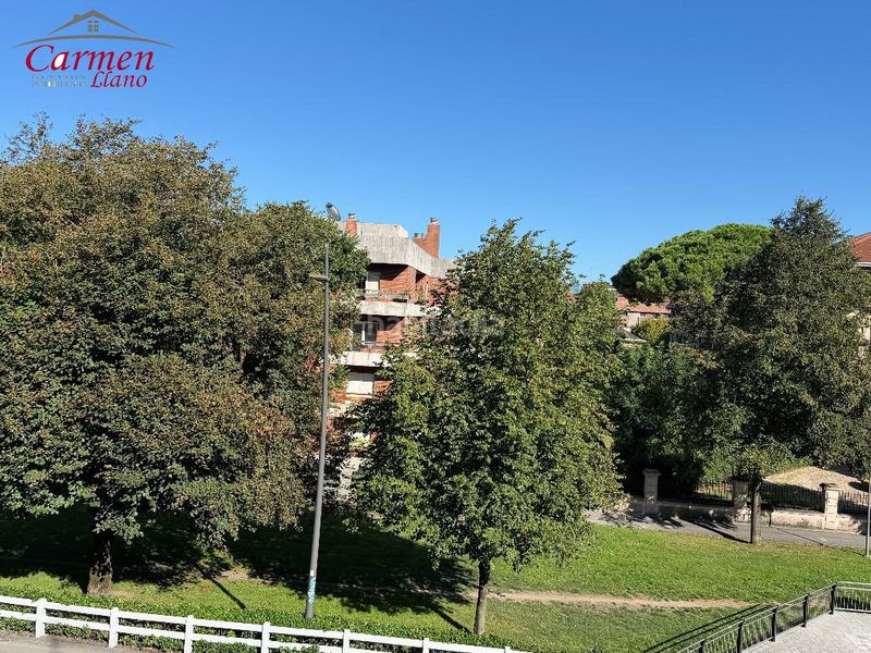 Foto bbed2fef-b7f4-4b45-8459-4c513afbe496. Duplex in zugatzarte etorbidea 41 in Las Arenas Getxo